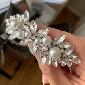 Jeweled Hair Clip with Pearls